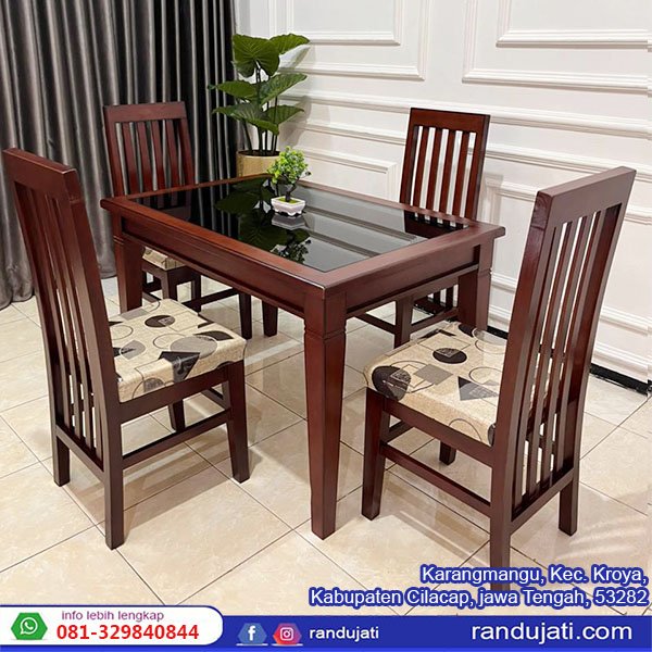 MEJA MAKAN KAYU SONIUM KURSI 4 MM104